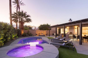 Calypso by AvantStay Entertainer’s Paradise Pool Hot Tub Putting Green